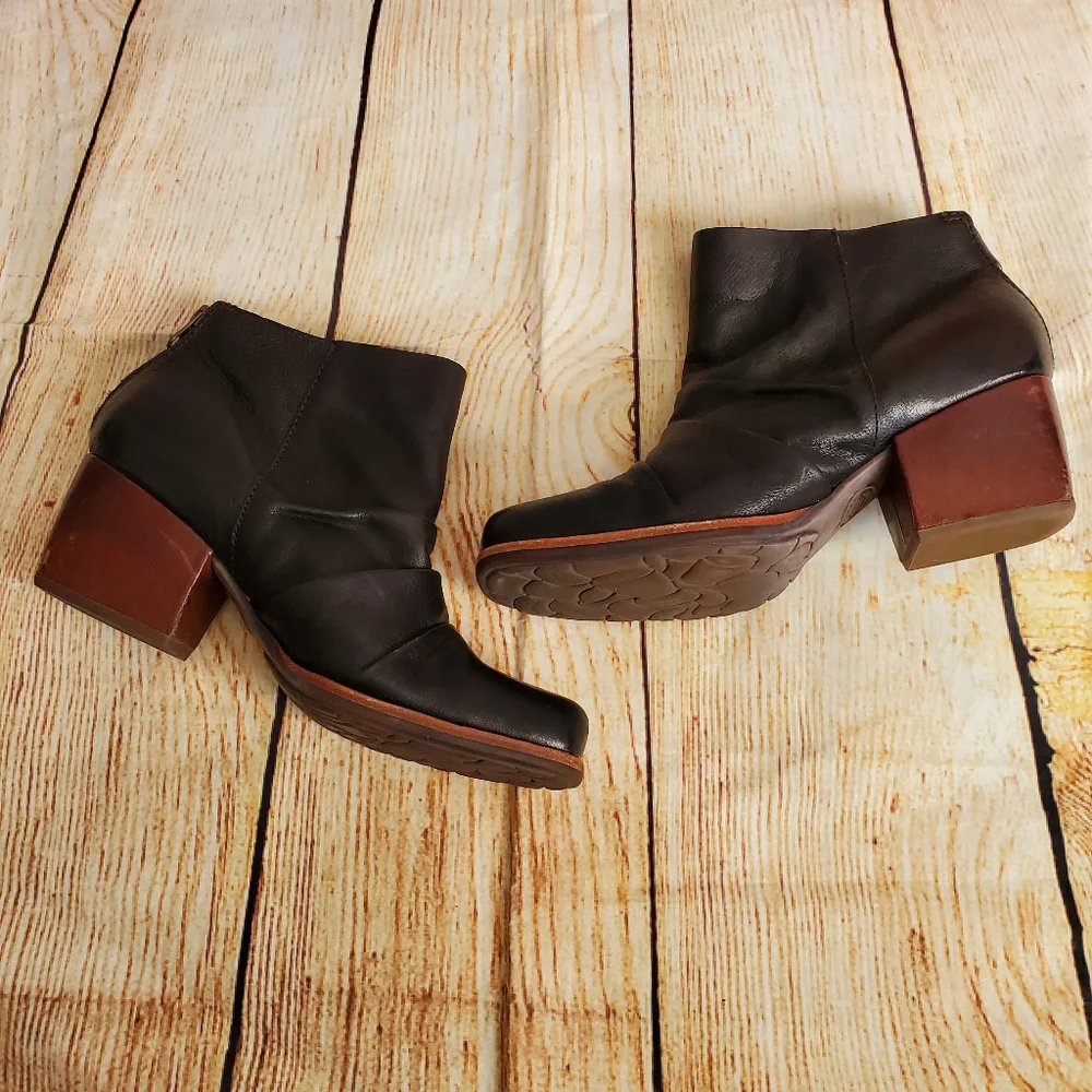 Kork Ease short black booties - Picture 6 of 12